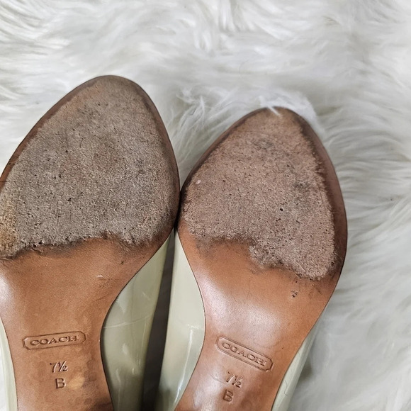 COACH Nala Patent Leather Round Toe Pumps Heel Size 7.5 - Picture 7 of 10